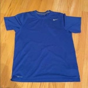 Nike blue T Nike blue T
